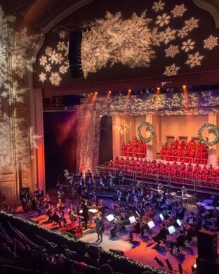 Mannheim Steamroller Christmas St. Petersburg