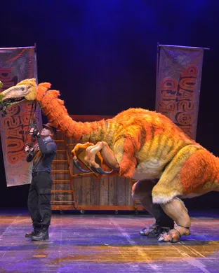 Dinosaur World Live